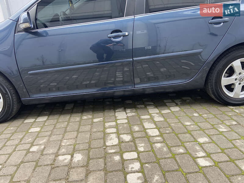Хетчбек Volkswagen Golf 2007 в Самборі