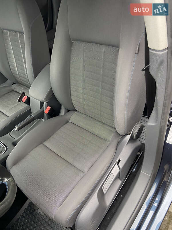 Хетчбек Volkswagen Golf 2007 в Самборі