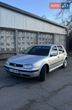 Хетчбек Volkswagen Golf 2003 в Броварах