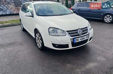 Универсал Volkswagen Golf 2008 в Ровно