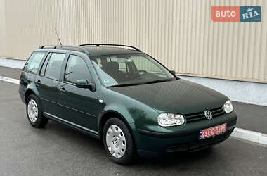 Универсал Volkswagen Golf 2002 в Полтаве