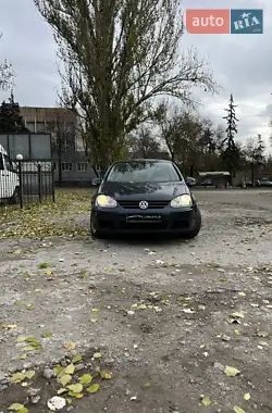 Volkswagen Golf 2004
