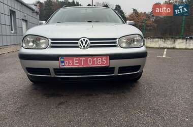 Универсал Volkswagen Golf 2002 в Львове