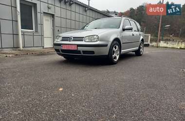 Универсал Volkswagen Golf 2002 в Львове