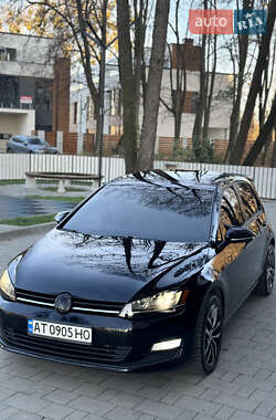 Хэтчбек Volkswagen Golf 2014 в Ивано-Франковске