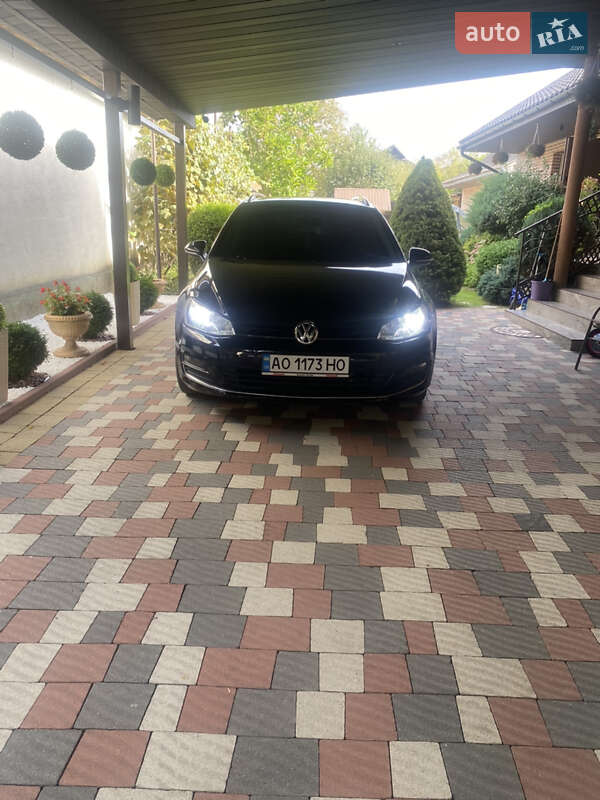Універсал Volkswagen Golf 2016 в 