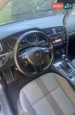 Універсал Volkswagen Golf 2016 в 