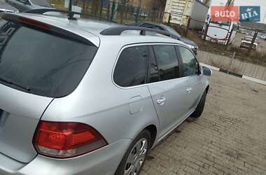 Універсал Volkswagen Golf 2010 в Сумах