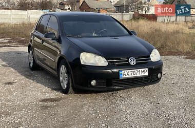 Хэтчбек Volkswagen Golf 2005 в Харькове