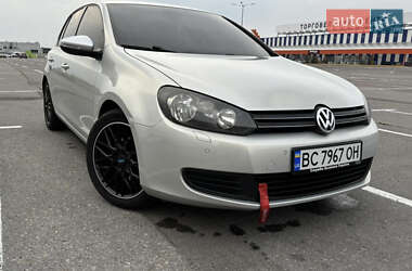 Хэтчбек Volkswagen Golf 2009 в Львове