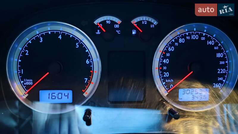 Хетчбек Volkswagen Golf 2003 в Бучачі
