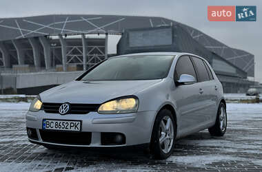 Хэтчбек Volkswagen Golf 2003 в Львове