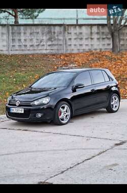 Хетчбек Volkswagen Golf 2010 в Вараші