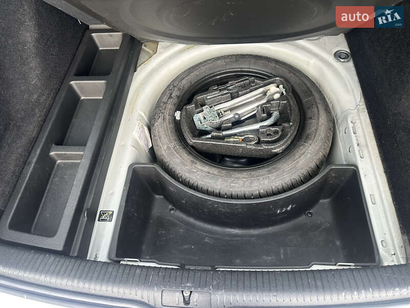 Універсал Volkswagen Golf 2005 в Сумах