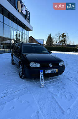 Универсал Volkswagen Golf 2004 в Виннице