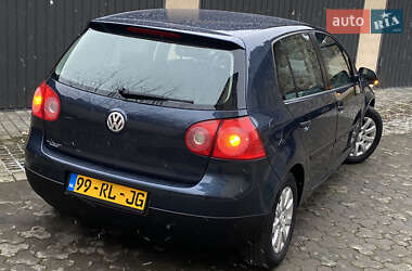 Хэтчбек Volkswagen Golf 2005 в Самборе