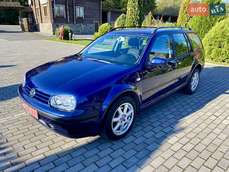 Універсал Volkswagen Golf 2005 в Рівному