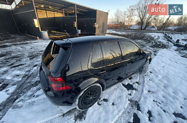 Хэтчбек Volkswagen Golf 2000 в Иванкове