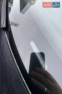 Хэтчбек Volkswagen Golf 2009 в 