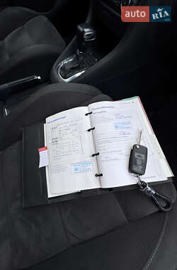 Хэтчбек Volkswagen Golf 2009 в 