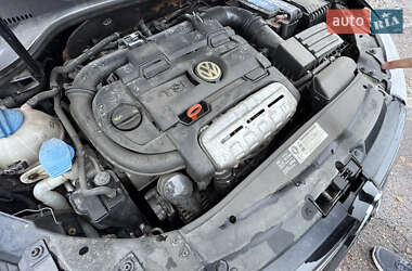 Хэтчбек Volkswagen Golf 2009 в 