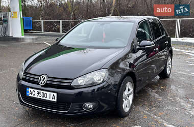 Хэтчбек Volkswagen Golf 2009 в 