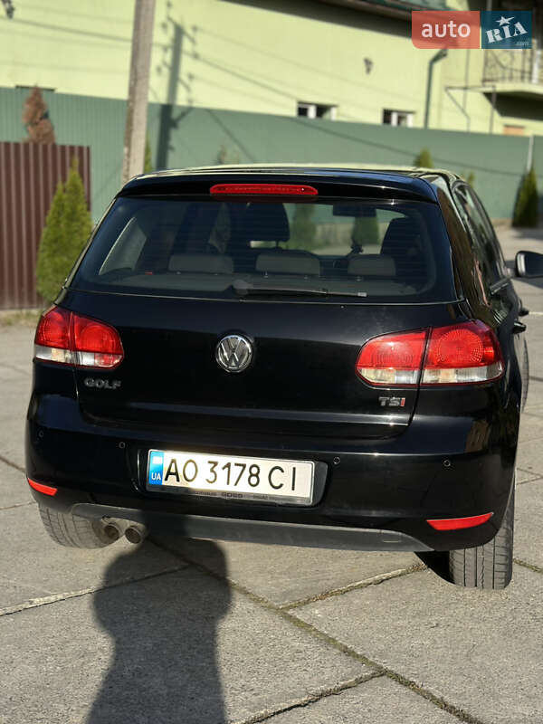 Хетчбек Volkswagen Golf 2009 в Терновому