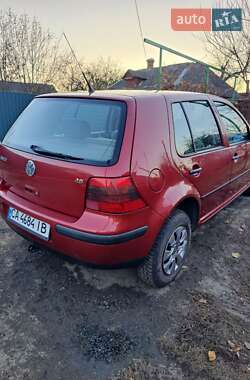 Хэтчбек Volkswagen Golf 1998 в Смеле