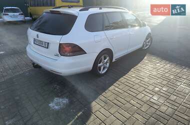 Универсал Volkswagen Golf 2010 в Киеве