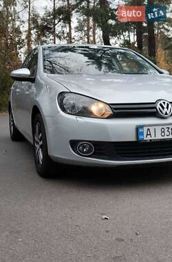 Хэтчбек Volkswagen Golf 2012 в Киеве