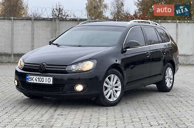 Универсал Volkswagen Golf 2011 в Сарнах