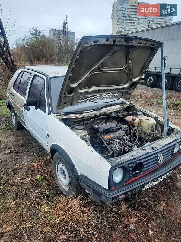 Хэтчбек Volkswagen Golf 1986 в Киеве