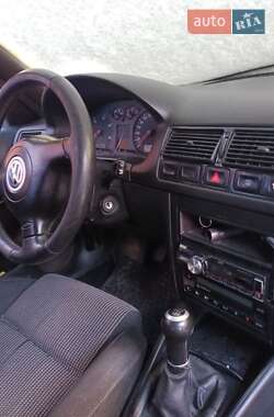 Універсал Volkswagen Golf 2001 в Бучачі