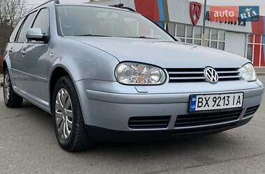 Универсал Volkswagen Golf 2003 в Красилове