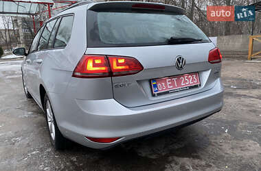 Универсал Volkswagen Golf 2015 в Конотопе