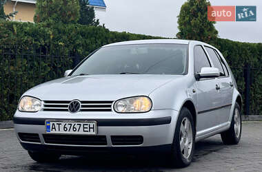 Хэтчбек Volkswagen Golf 2002 в Долине