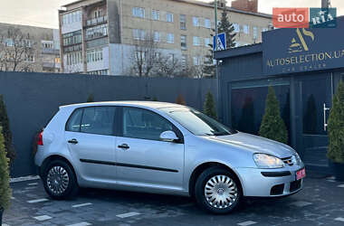 Хэтчбек Volkswagen Golf 2005 в Дрогобыче