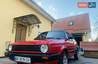 Хэтчбек Volkswagen Golf 1986 в Ровно