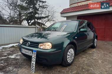 Хэтчбек Volkswagen Golf 2001 в Тернополе