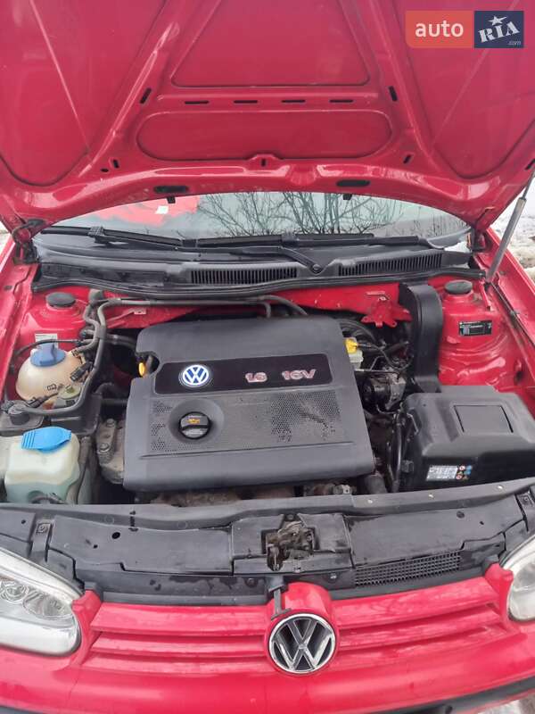 Універсал Volkswagen Golf 2002 в Ладижині