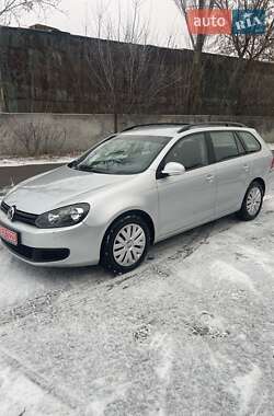 Универсал Volkswagen Golf 2011 в Бородянке