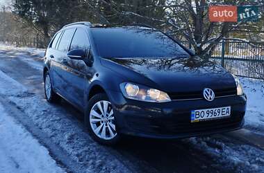 Универсал Volkswagen Golf 2015 в Староконстантинове