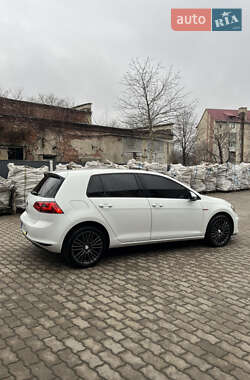 Хэтчбек Volkswagen Golf 2015 в Калуше