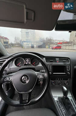 Хэтчбек Volkswagen Golf 2015 в Калуше