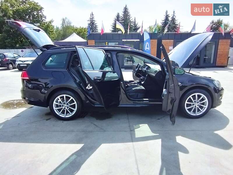 Універсал Volkswagen Golf 2016 в Томаківці