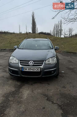 Универсал Volkswagen Golf 2008 в Ровно