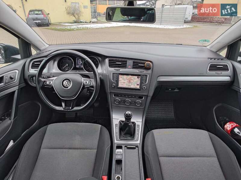 Універсал Volkswagen Golf 2016 в Києві