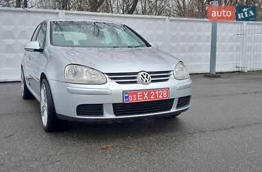 Хетчбек Volkswagen Golf 2008 в Києві