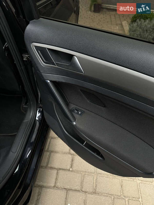 Универсал Volkswagen Golf 2016 в Владимире