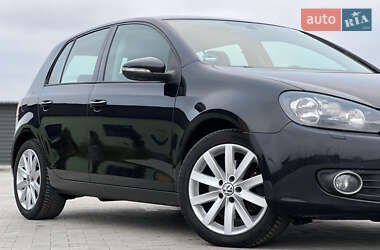 Хэтчбек Volkswagen Golf 2009 в Луцке